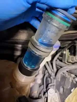 Veículo de Sucata peugeot 208 like do ano 2012 alimentado 