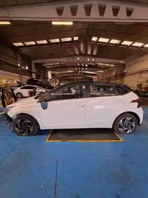 Veículo de Sucata hyundai i20 active i20 active do ano 2015 alimentado 