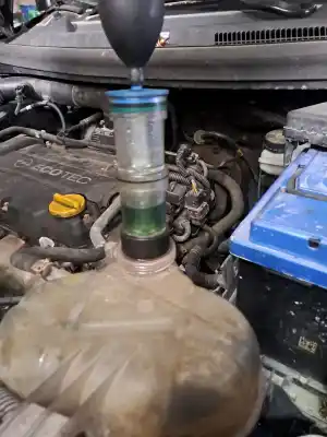 Veículo de Sucata opel corsa d corsa d do ano 2006 alimentado 