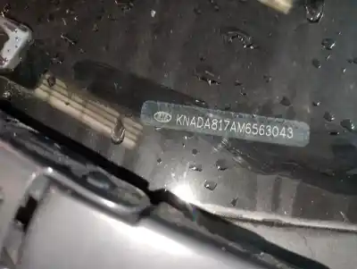 Sloopvoertuig kia stonic (ybcuv) g3lf van het jaar 0 aangedreven g3lf