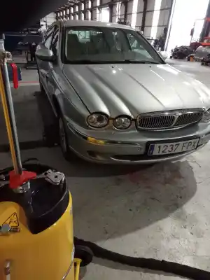 Sloopvoertuig jaguar x-type * van het jaar 2001 aangedreven bgu