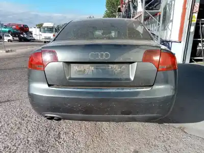 Veículo de Sucata audi a4 b7 (8ec) 2.0 tdi 16v do ano 2004 alimentado blb