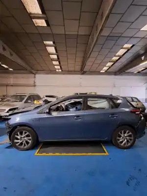 Veículo de Sucata toyota auris (e18) toyota auris do ano 2012 alimentado 