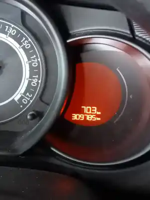 Veículo de Sucata citroen c3 1.6 16v hdi do ano 2009 alimentado 8h01