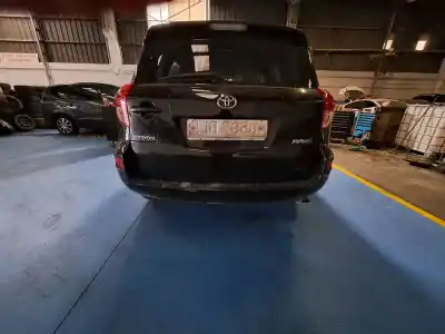 Veicolo di demolizione toyota rav 4 (a2) rav 4 dell'anno 2005 alimentato 