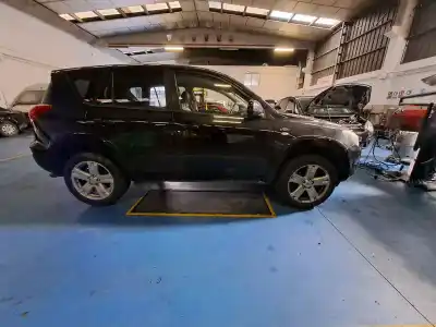 Veicolo di demolizione toyota rav 4 (a2) rav 4 dell'anno 2005 alimentato 