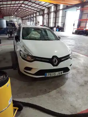 Veicolo di demolizione renault clio iv h4b b4 dell'anno 2012 alimentato h4b b4
