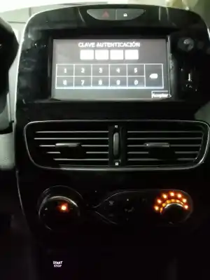 Veicolo di demolizione renault clio iv h4b b4 dell'anno 2012 alimentato h4b b4