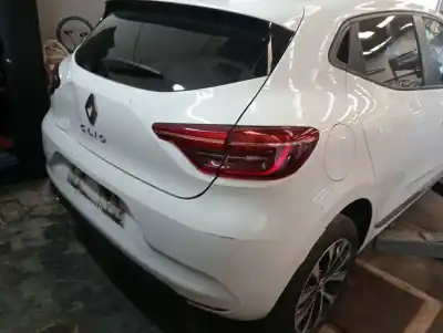 Veículo de Sucata renault clio v clio v do ano 2019 alimentado 