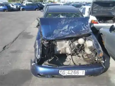 Veículo de Sucata seat ibiza 021c1000 do ano 1985 alimentado 021c1000