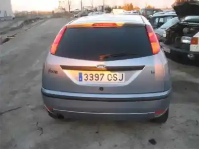 Veículo de Sucata ford focus berlina (cak) fydb do ano 1998 alimentado fydb