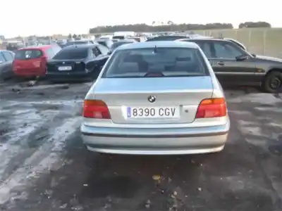 Veículo de Sucata bmw 5 (e39) 528 i do ano 1995 alimentado m52b28