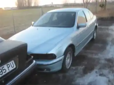 Veículo de Sucata bmw 5 (e39) 528 i do ano 1995 alimentado m52b28