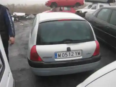 Veículo de Sucata renault clio ii (bb_, cb_) 1.2 (bb0a, bb0f, bb10, bb1k, bb28, bb2d, bb2h, cb0a,... do ano 1998 alimentado d7f720