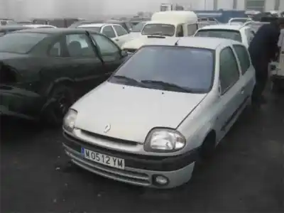 Veículo de Sucata renault clio ii (bb_, cb_) 1.2 (bb0a, bb0f, bb10, bb1k, bb28, bb2d, bb2h, cb0a,... do ano 1998 alimentado d7f720