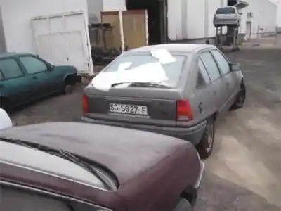 Veículo de Sucata opel kadett e 18e do ano 1979 alimentado 18e