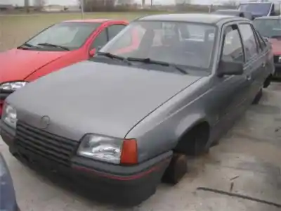 Veículo de Sucata OPEL KADETT E G-1.6SV do ano 1984 alimentado 16SV