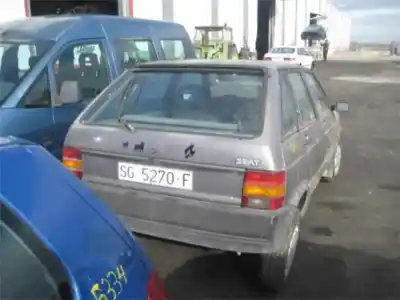 Veículo de Sucata seat ibiza 1.2-g-021a1000 do ano 1993 alimentado 021a1000