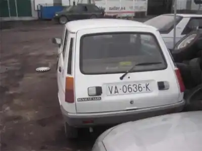 Sloopvoertuig renault 5  van het jaar 1976 aangedreven 800710