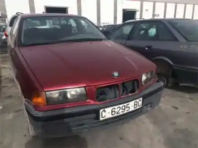 Veículo de Sucata bmw serie 3 berlina (e30) m40b18 do ano 1982 alimentado m40b18