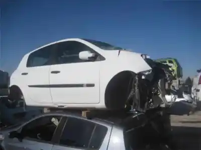 Veículo de Sucata renault clio iii k9k768 do ano 2005 alimentado k9k768