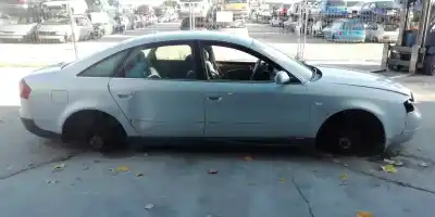 Vehicul casat audi a6 berlina (4b2) a6 4b al anului 1997 alimentat ake