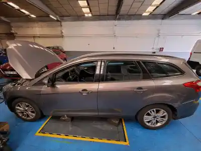 Veicolo di demolizione ford focus lim. (cb8) focus st sport dell'anno 2010 alimentato 