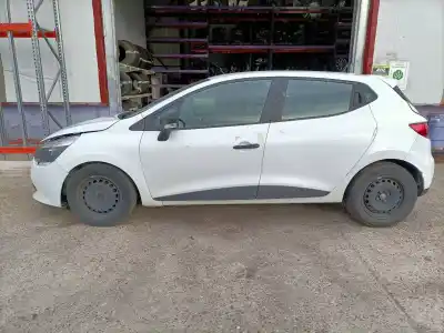 Veicolo di demolizione renault clio iv k9k608 dell'anno 2012 alimentato k9k608