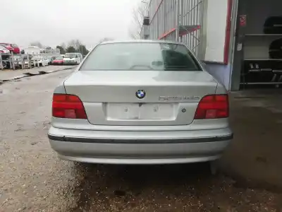 Veículo de Sucata bmw serie 5 berlina (e39) 25.6t.1 do ano 1995 alimentado 256t1