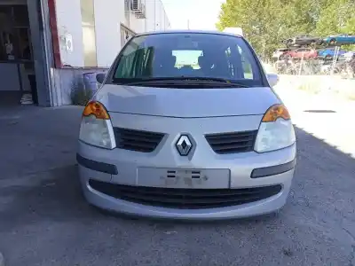 Veículo de Sucata renault modus k4j770 do ano 2004 alimentado k4j770