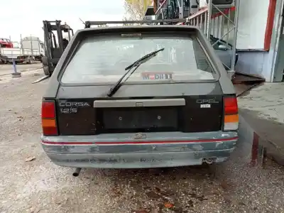 Veículo de Sucata opel corsa a 12nv do ano 1985 alimentado 12nv