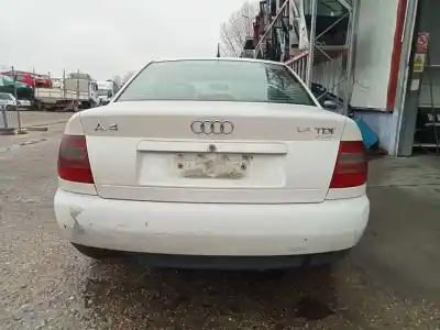 Veículo de Sucata audi a4 b5 (8d2) 1.9 tdi do ano 1999 alimentado afn