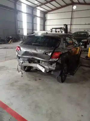 Veículo de Sucata citroen c4 berlina c4 berlina do ano 2020 alimentado 