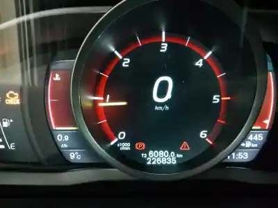 Veicolo di demolizione volvo xc60 inscription 2wd dell'anno 2008 alimentato 