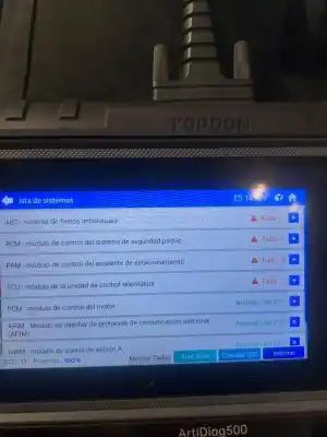 Veículo de Sucata ford focus lim. (cb8) focus st sport do ano 2018 alimentado 