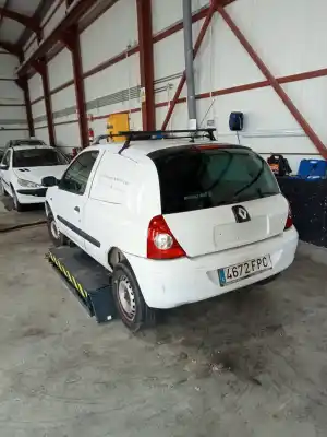 Veículo de Sucata renault clio iii grandtour yahoo do ano 2005 alimentado 
