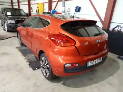 Veículo de Sucata kia ceed sportswagon tech 119 cv / 88 kw do ano 2012 alimentado 