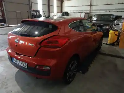 Veículo de Sucata kia ceed sportswagon tech 119 cv / 88 kw do ano 2012 alimentado 