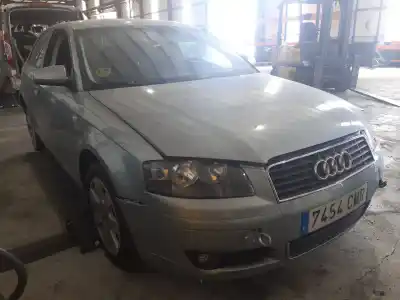 Veículo de Sucata audi a3 (8p) a3 do ano 2003 alimentado 