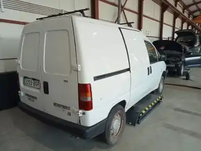 Veicolo di demolizione peugeot expert combi peugeot expert dell'anno 2000 alimentato 55289549