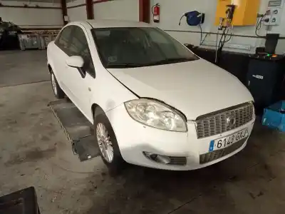 Veicolo di demolizione FIAT LINEA (110) Dynamic dell'anno 2007 alimentato 