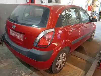 Veículo de Sucata kia rio (jb) g4ee do ano 2005 alimentado g4ee
