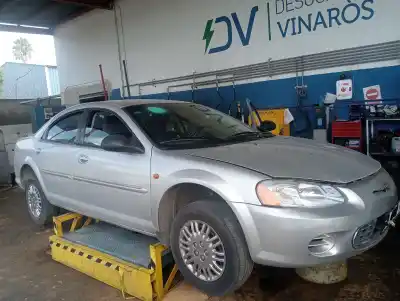 Veicolo di demolizione chrysler sebring (jr) 2.0 dell'anno 2001 alimentato 