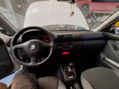 Veículo de Sucata seat toledo (1m2) * do ano 1999 alimentado 