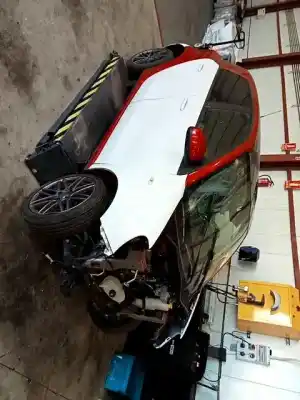 Veículo de Sucata SMART FORFOUR (453) 0.9 (453.044. 453.053) Gasolina 2017 5P do ano 2014 alimentado H4B 409 M 281.910