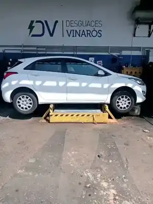 Veículo de Sucata HYUNDAI I30 (GD) D4FC do ano 2012 alimentado D4FC