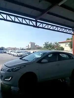 Veículo de Sucata hyundai i30 (gd) d4fc do ano 2012 alimentado d4fc