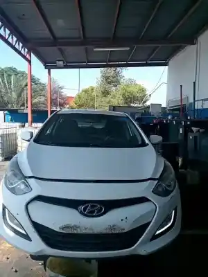 Veículo de Sucata hyundai i30 (gd) d4fc do ano 2012 alimentado d4fc