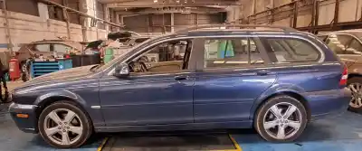 Veículo de Sucata jaguar x-type x-type do ano 2001 alimentado 