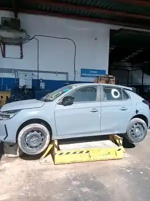 Veículo de Sucata opel corsa f corsa-e (68) do ano 2024 alimentado 